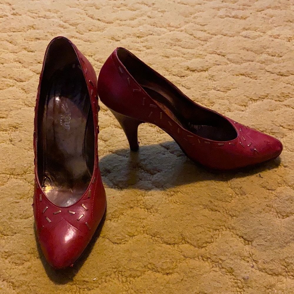 Monique made in Italy red heels vintage